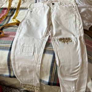 Crop white n gold jeans